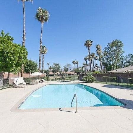 Private Country Club Condo On Awesome Golf Course! Palm Desert Kültér fotó