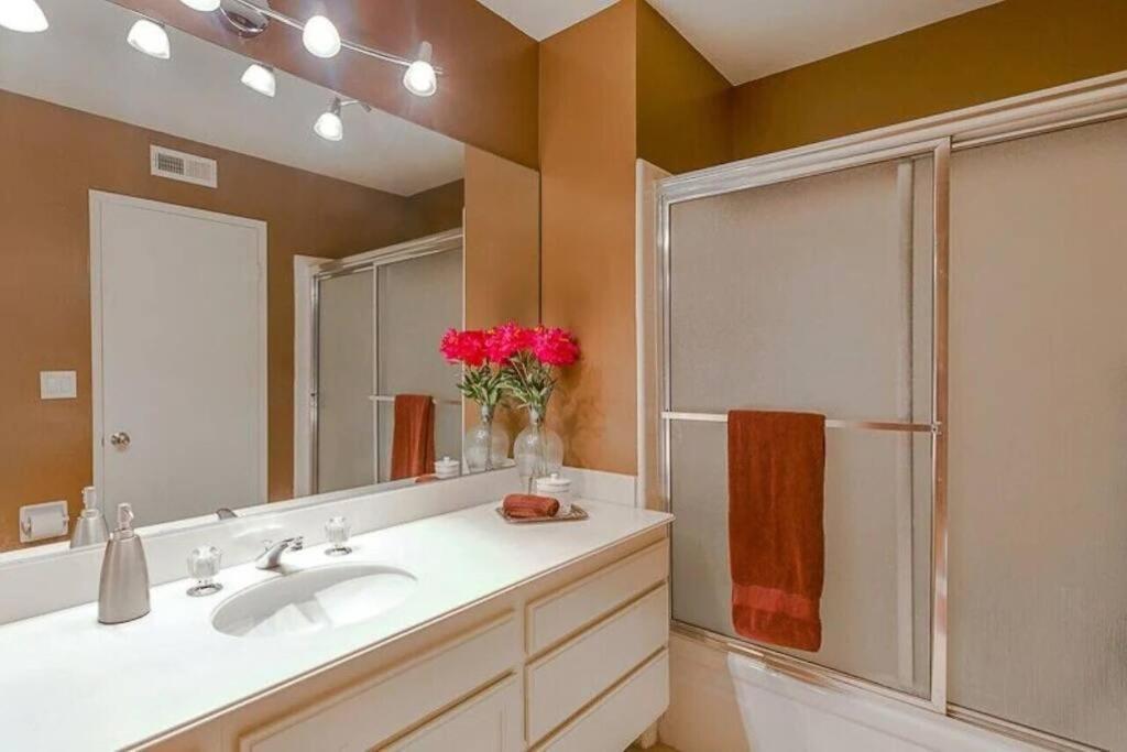 Private Country Club Condo On Awesome Golf Course! Palm Desert Kültér fotó