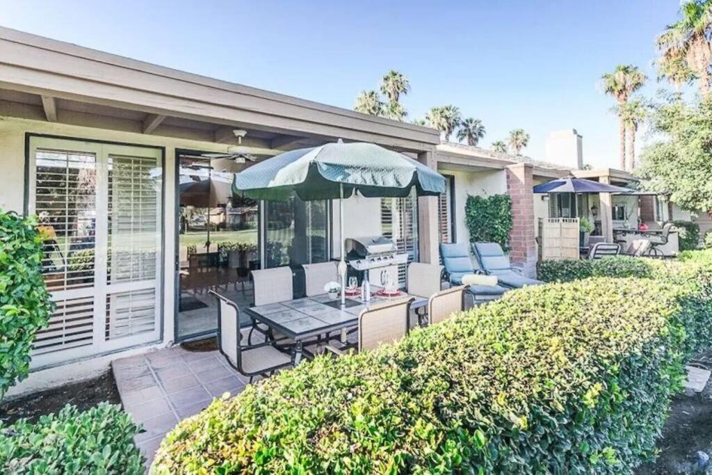Private Country Club Condo On Awesome Golf Course! Palm Desert Kültér fotó